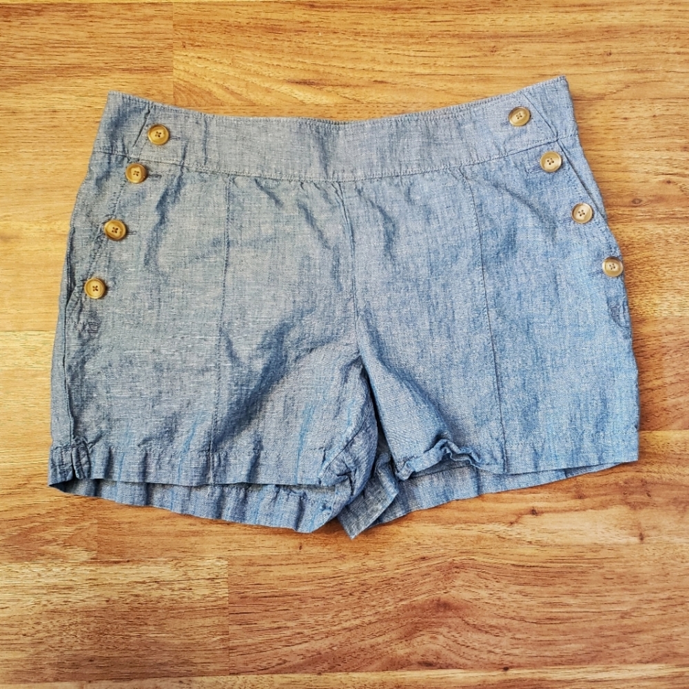 LOFT Size 6 The Riviera Short chambray